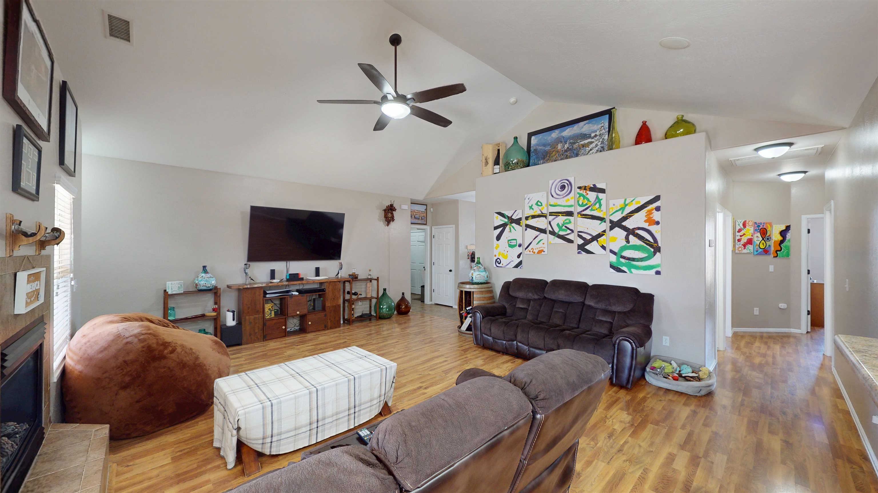 988 Agate Court