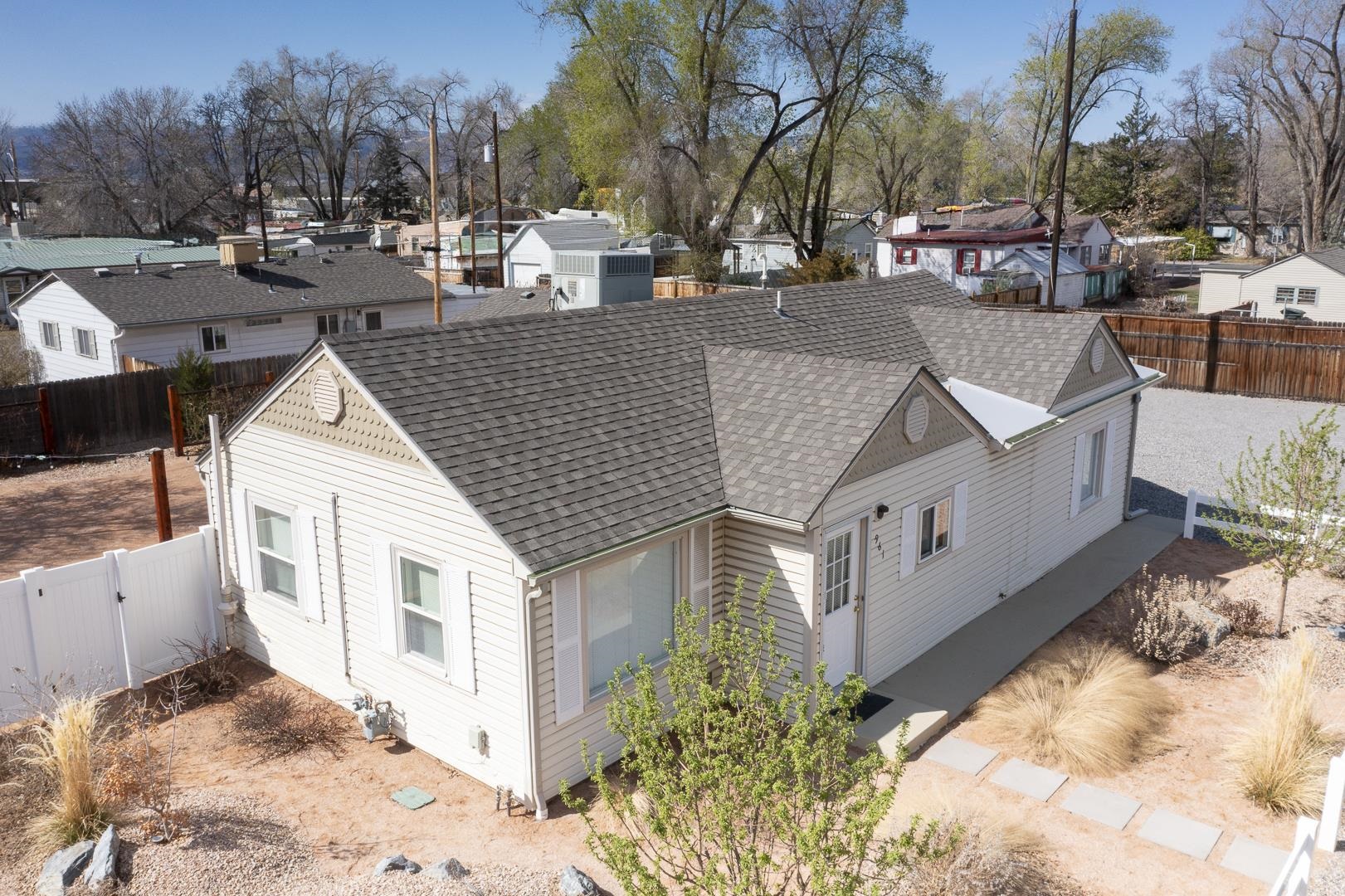 961 Pinyon Avenue