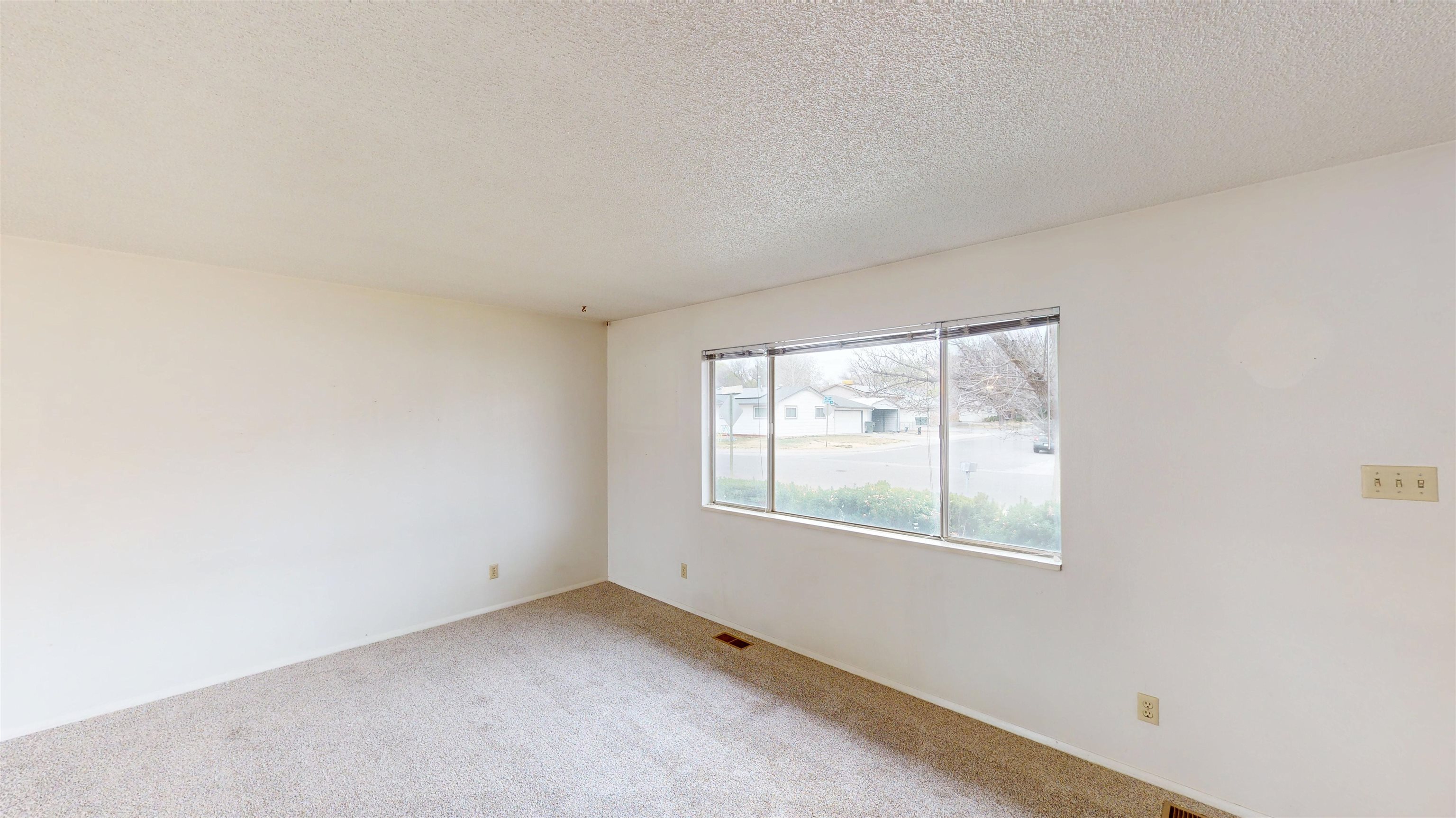 2507 Walnut Avenue