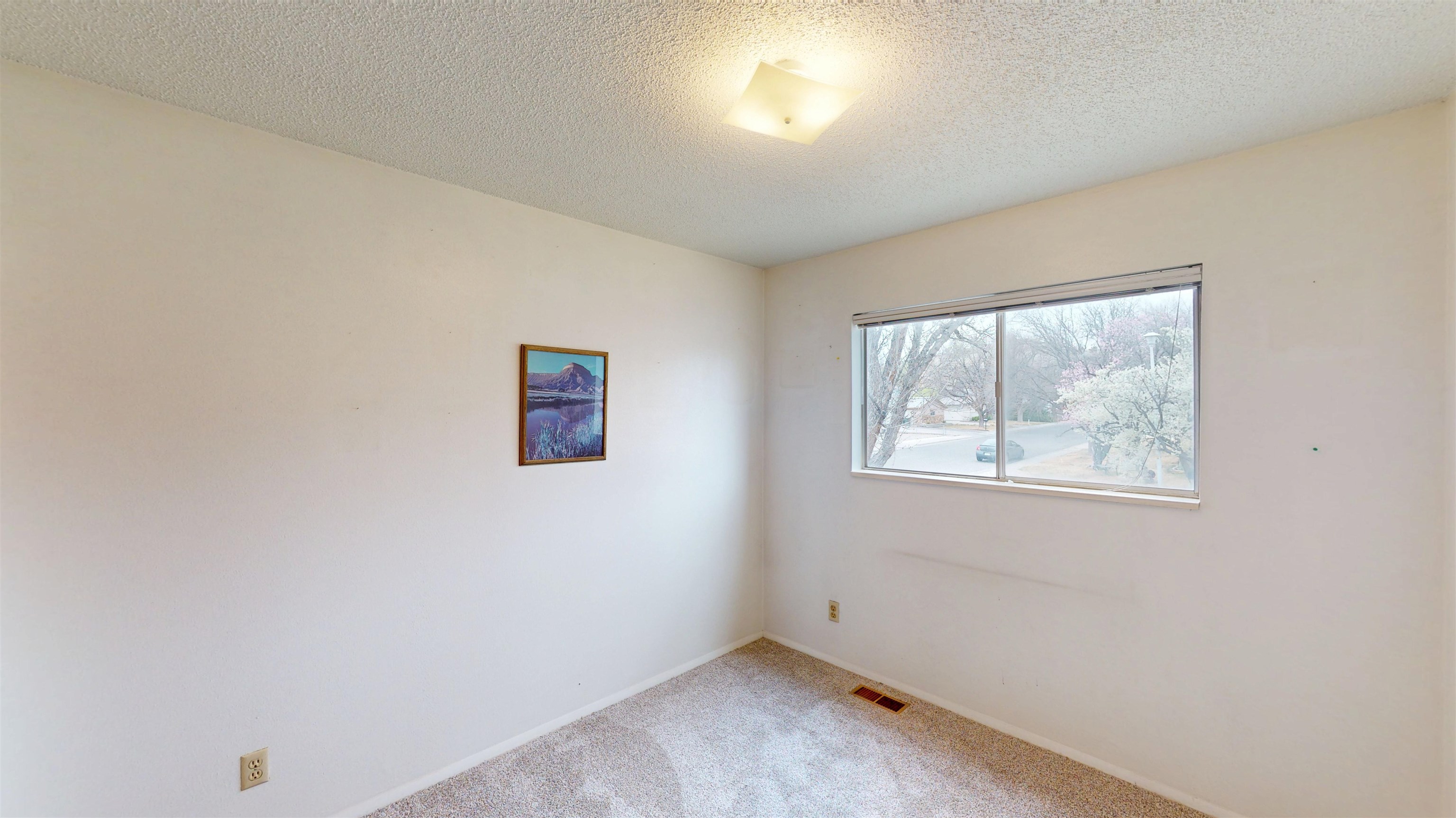 2507 Walnut Avenue