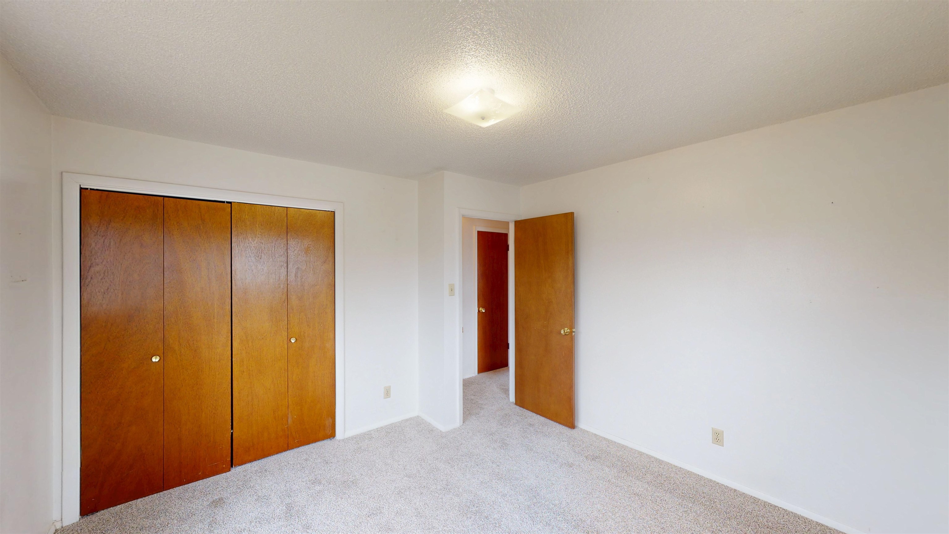 2507 Walnut Avenue
