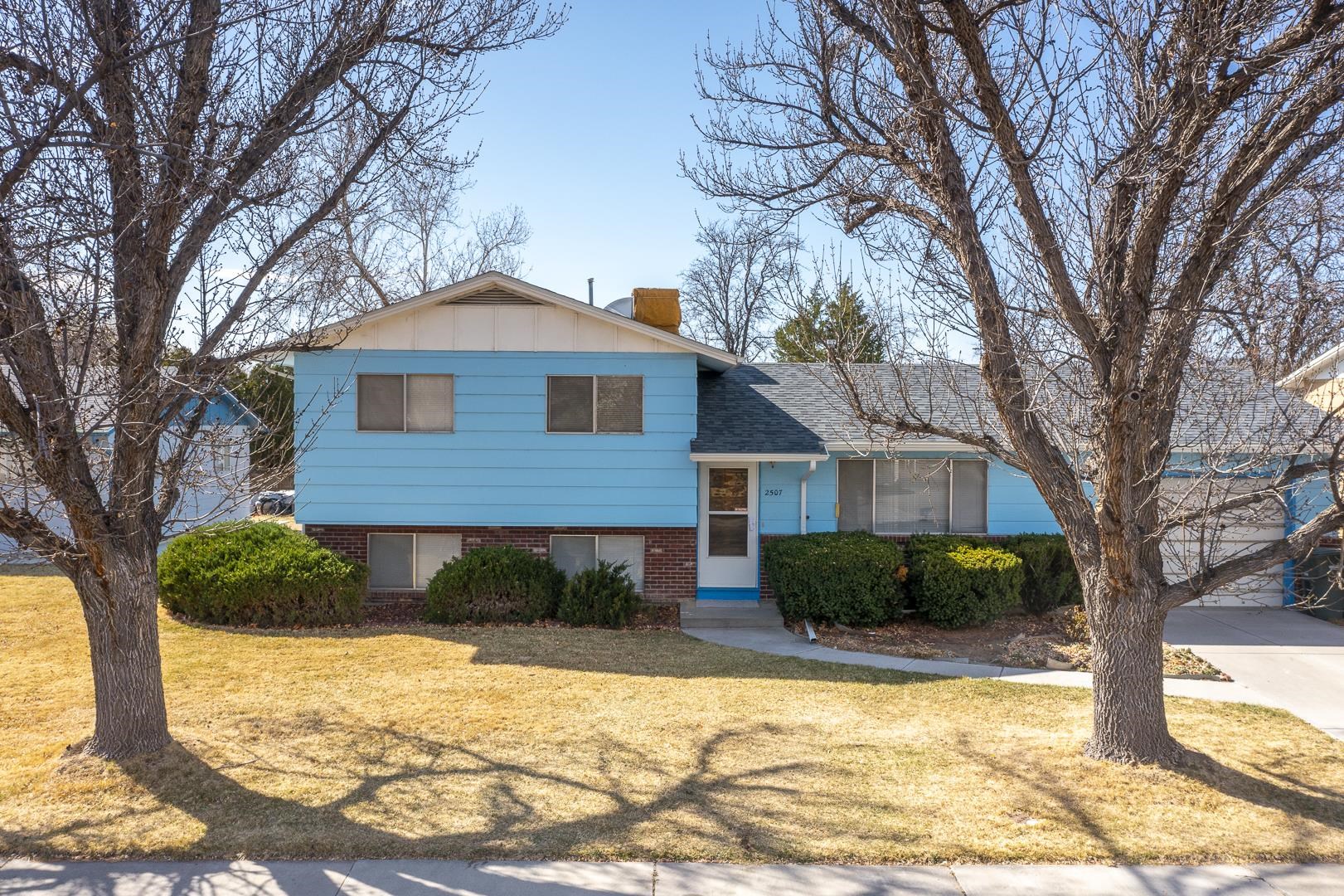 2507 Walnut Avenue