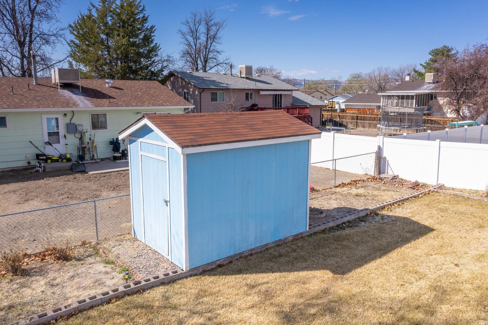 2507 Walnut Avenue