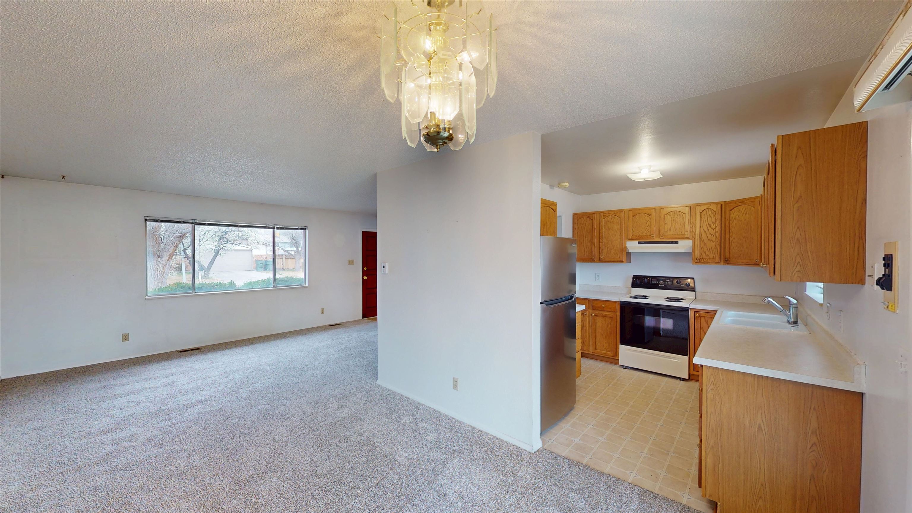 2507 Walnut Avenue