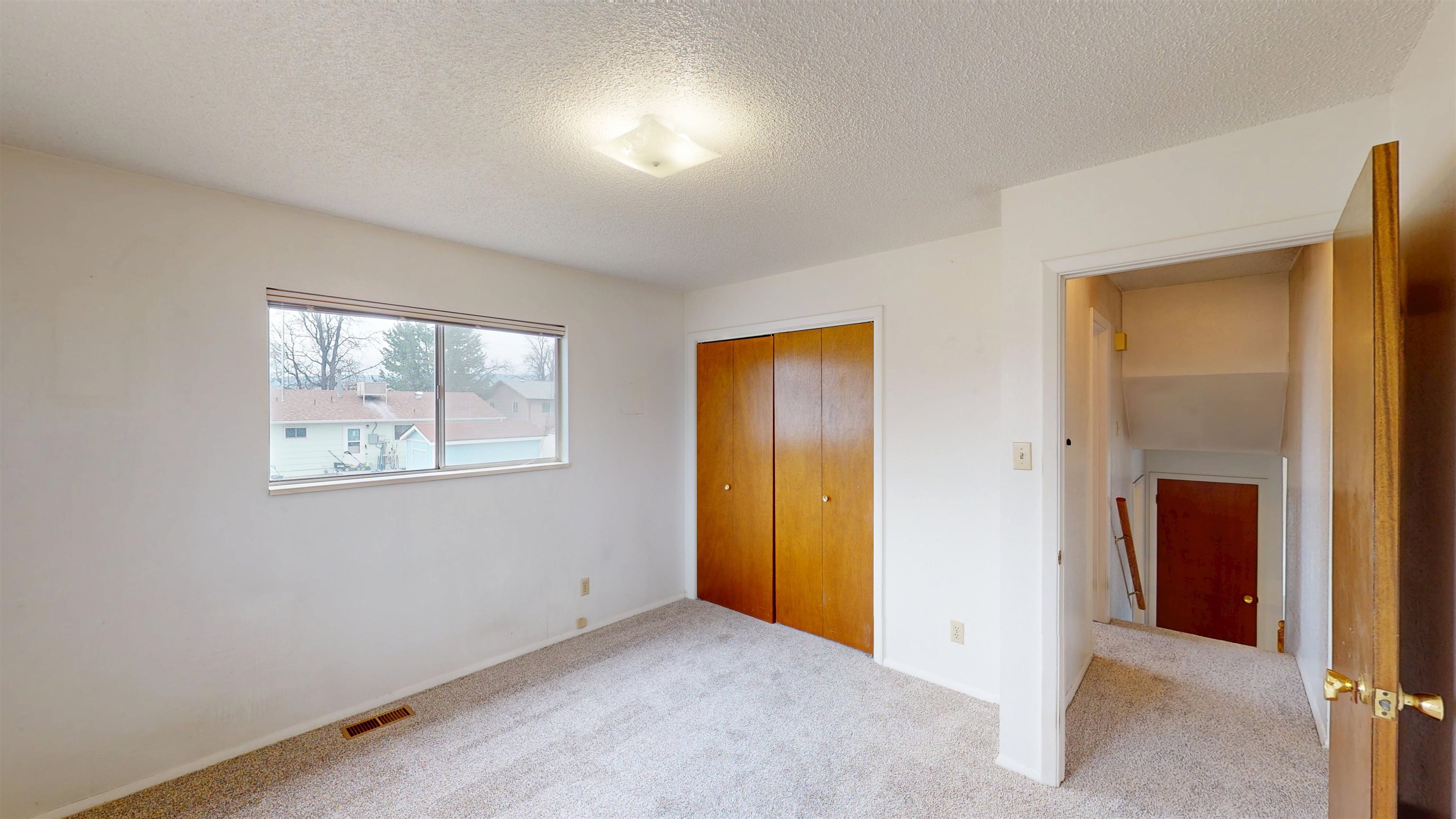 2507 Walnut Avenue