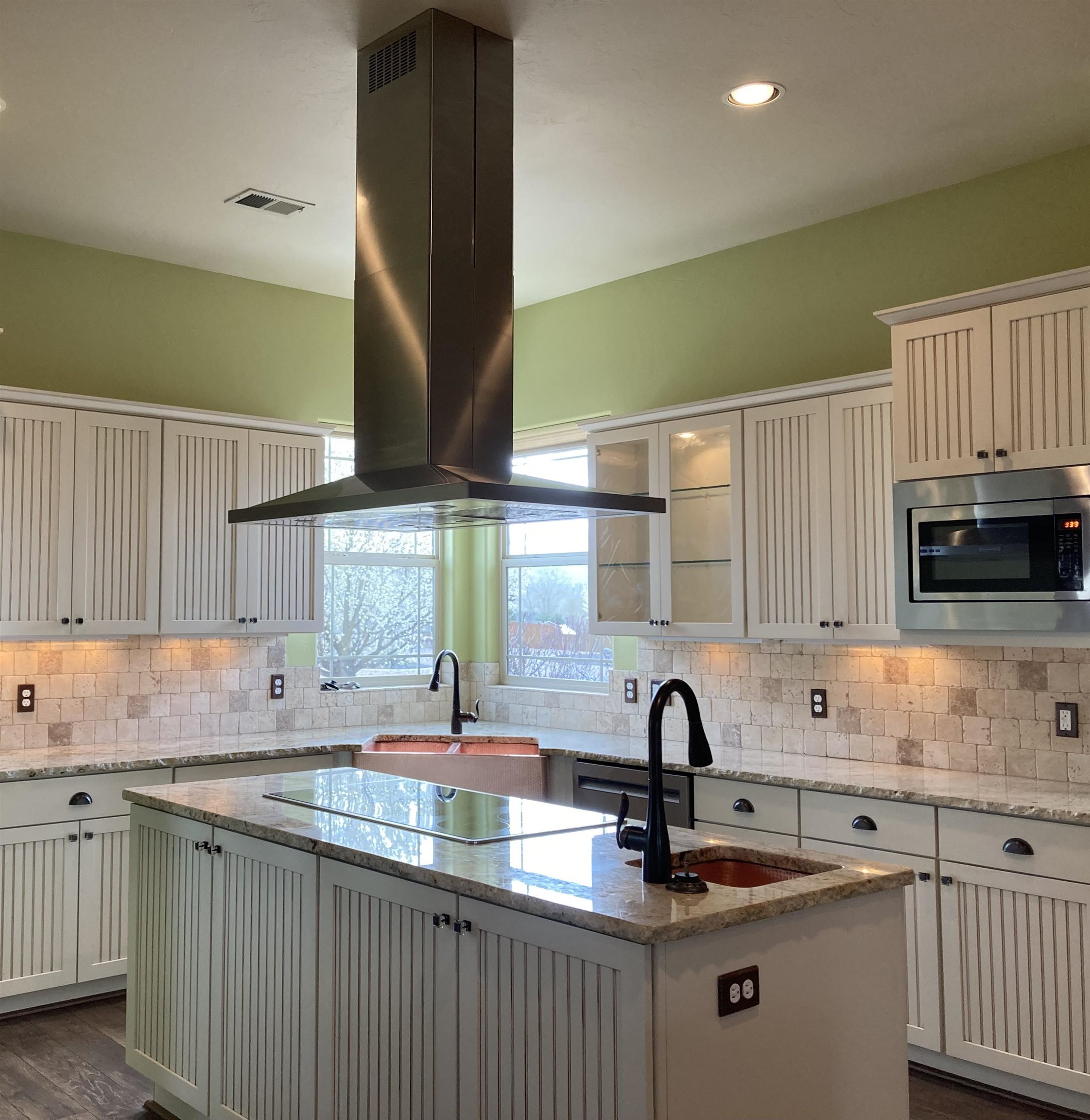 2526 Greystone Drive