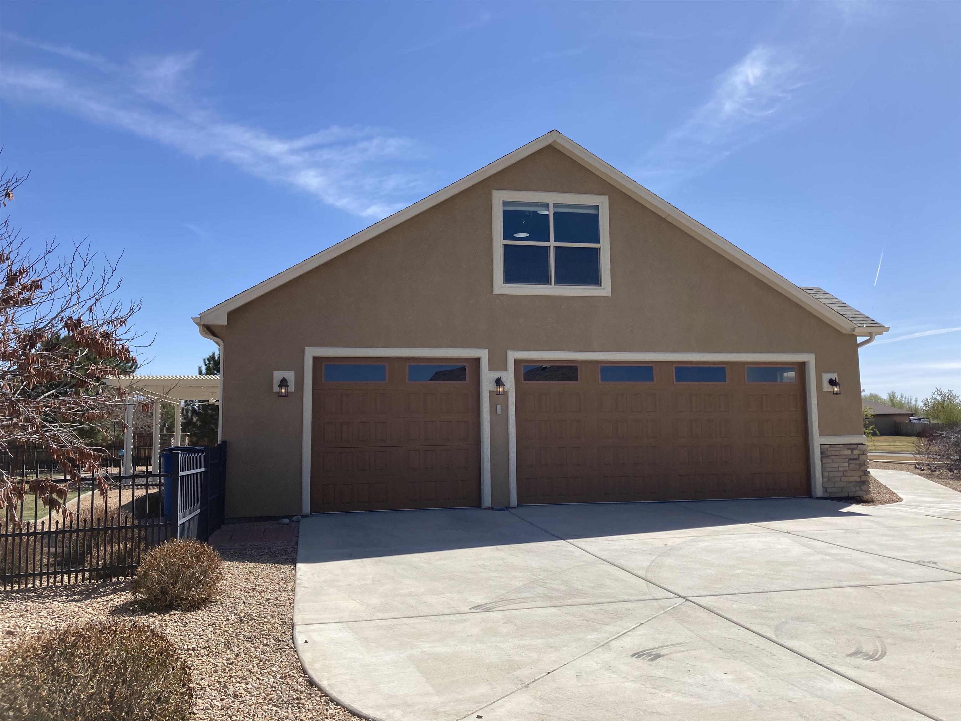 2526 Greystone Drive