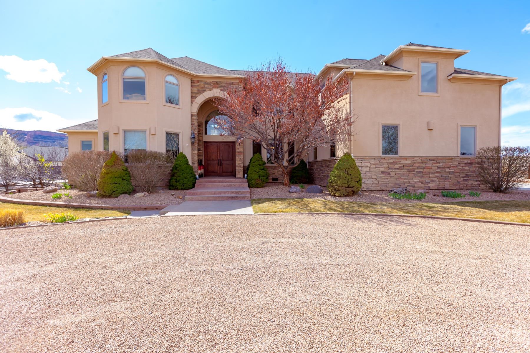 722 Washington Court