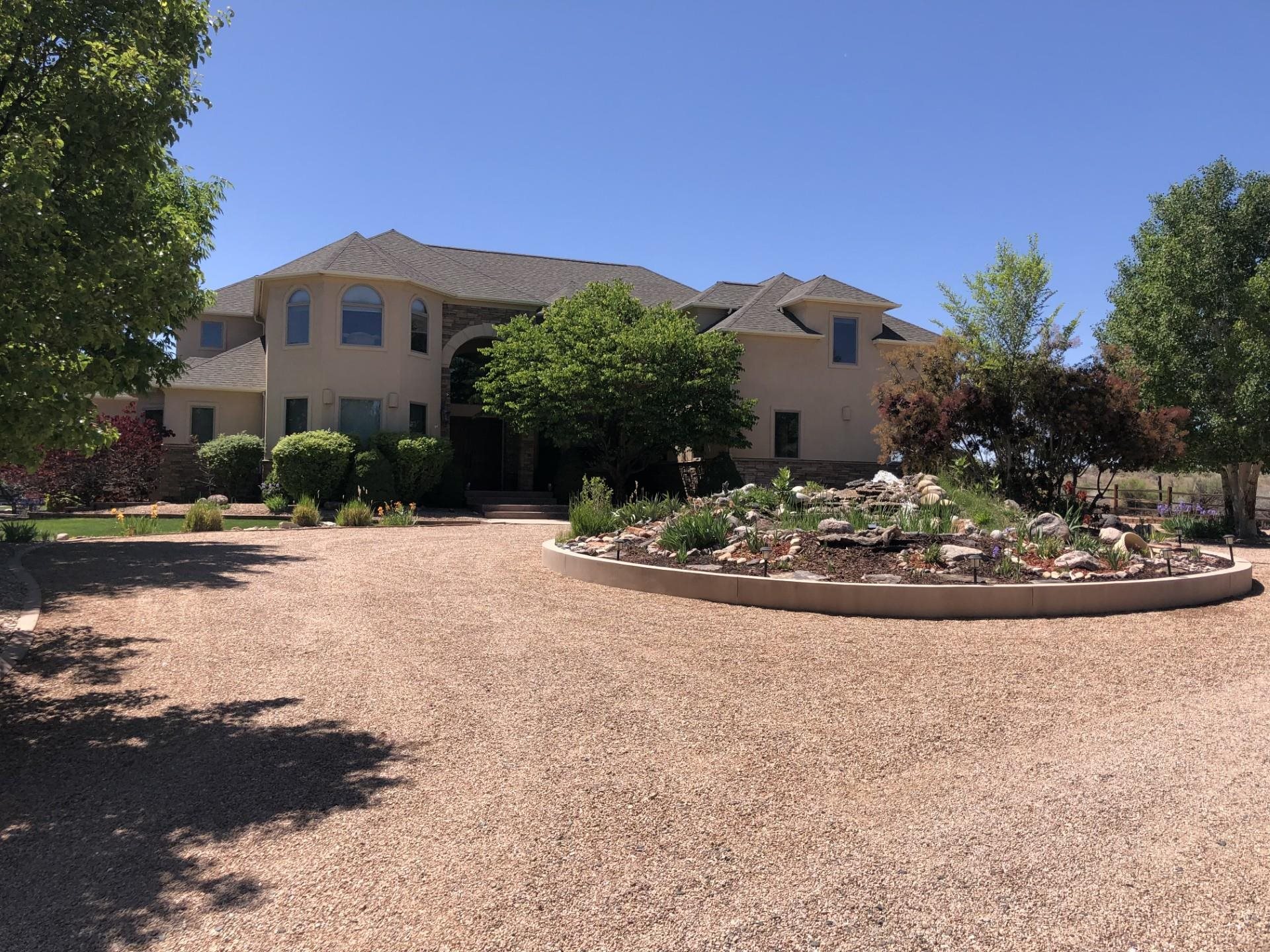 722 Washington Court