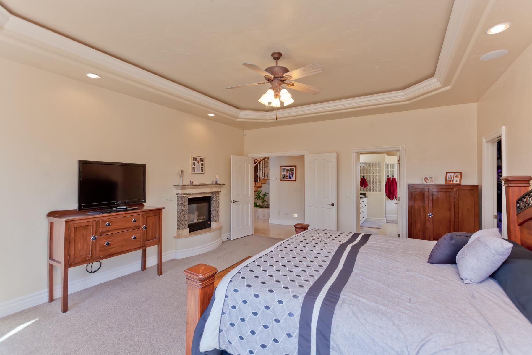 722 Washington Court
