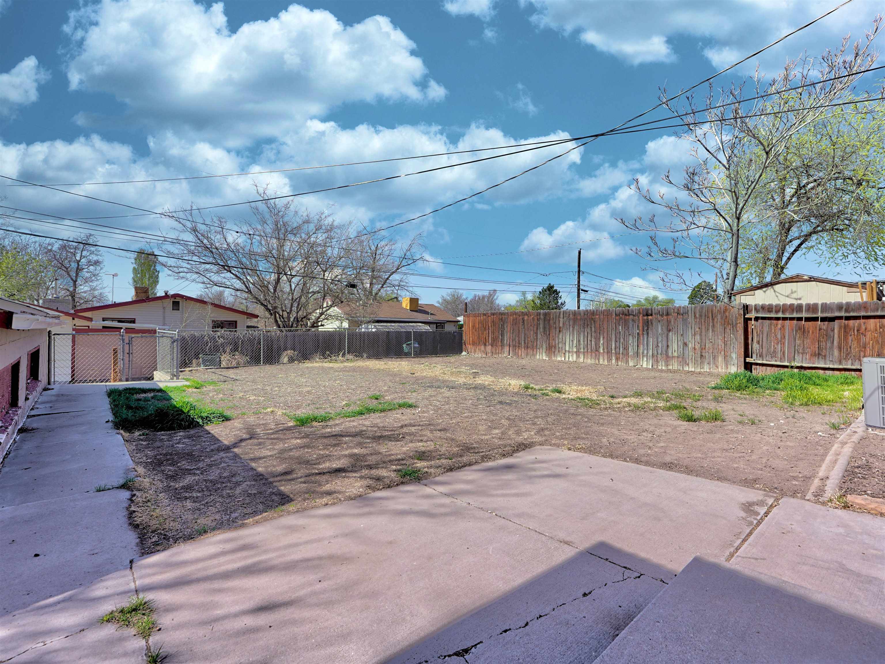 2117 Manor Avenue