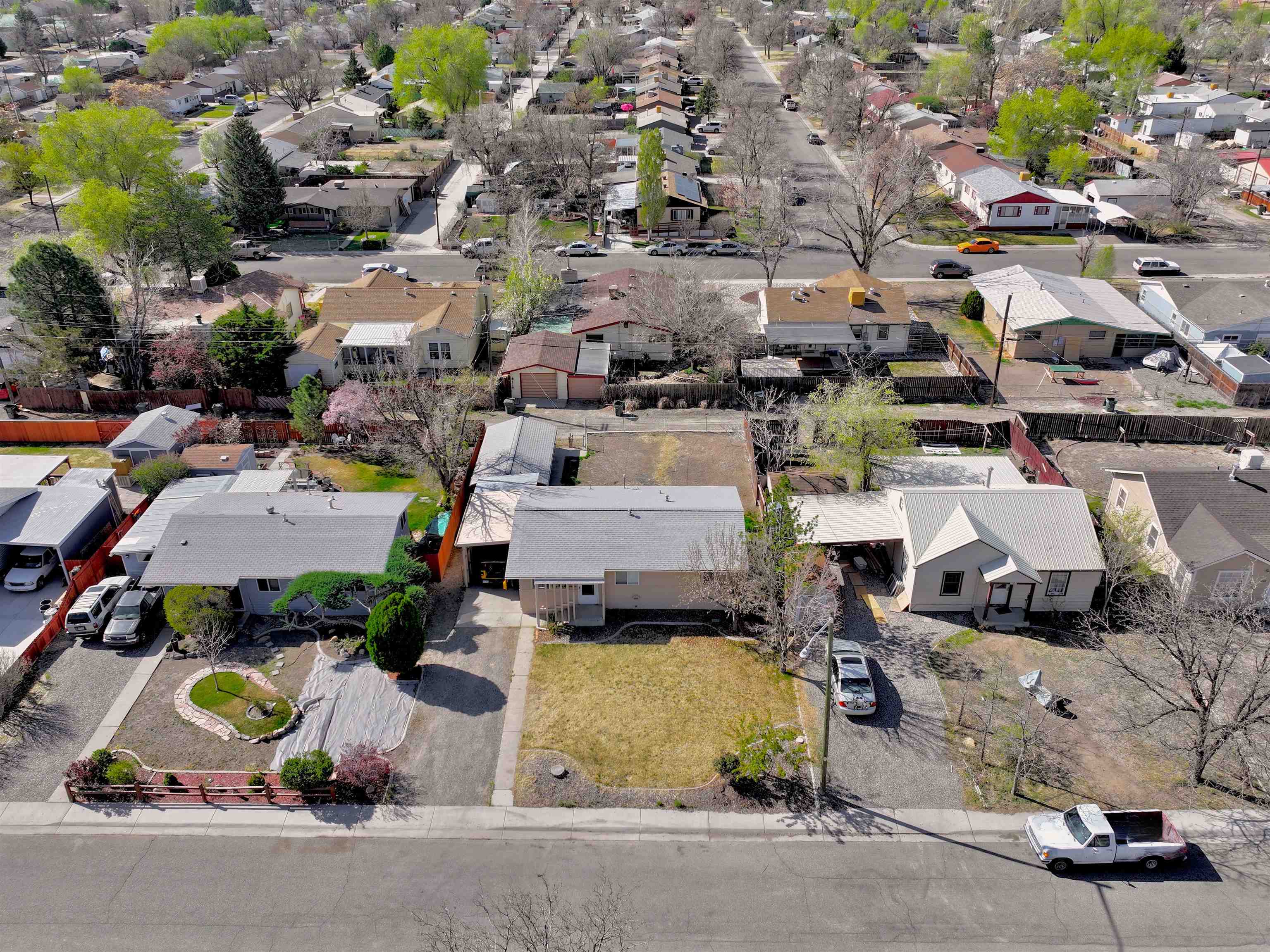 2117 Manor Avenue