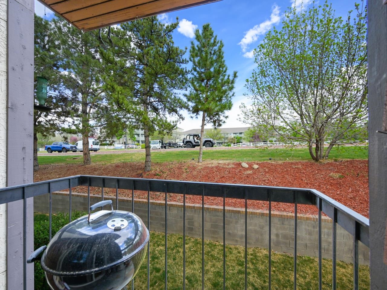 3156 Lakeside Drive Unit: 207