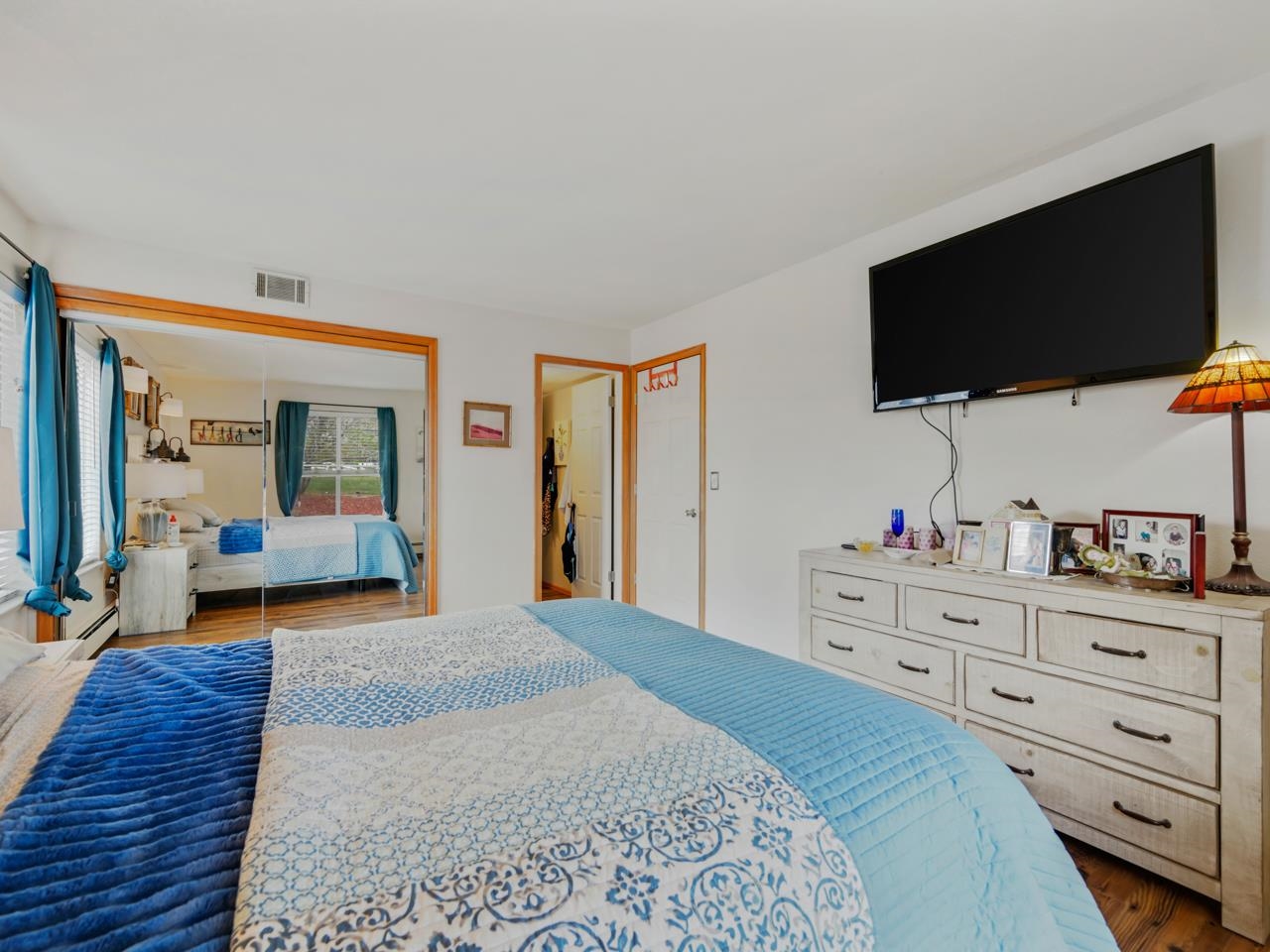 3156 Lakeside Drive Unit: 207