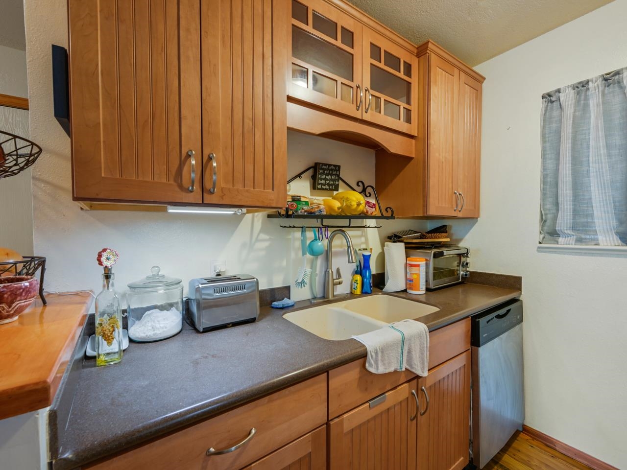 3156 Lakeside Drive Unit: 207