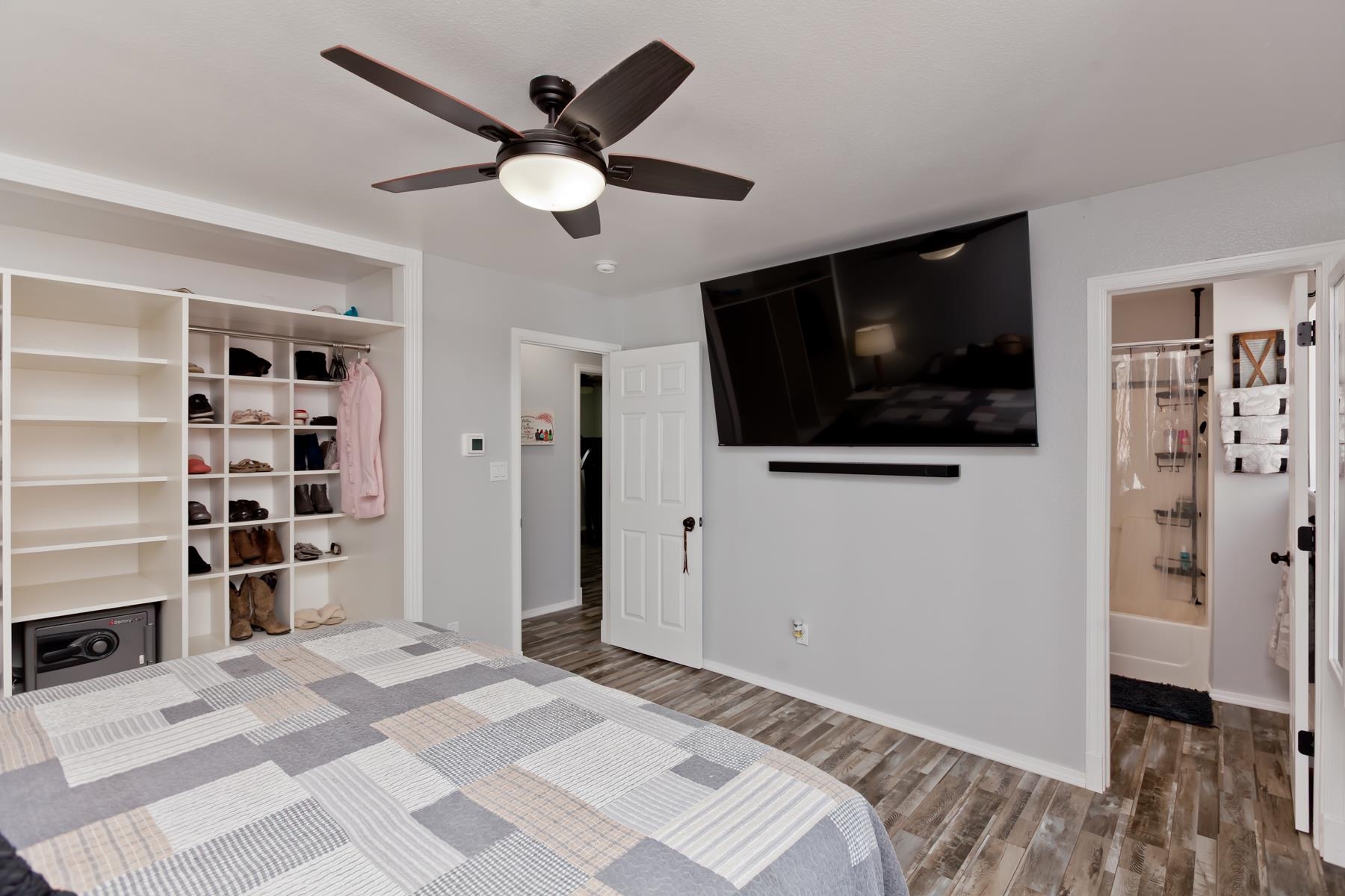 542 Arrow Court