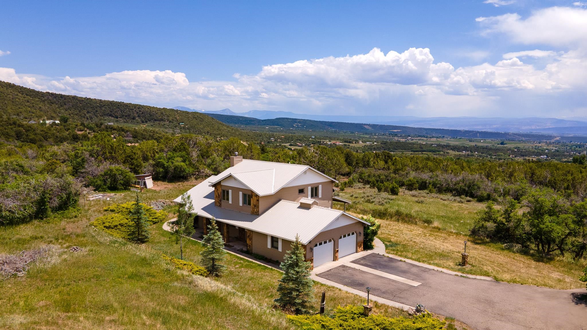 21565 Highway 65