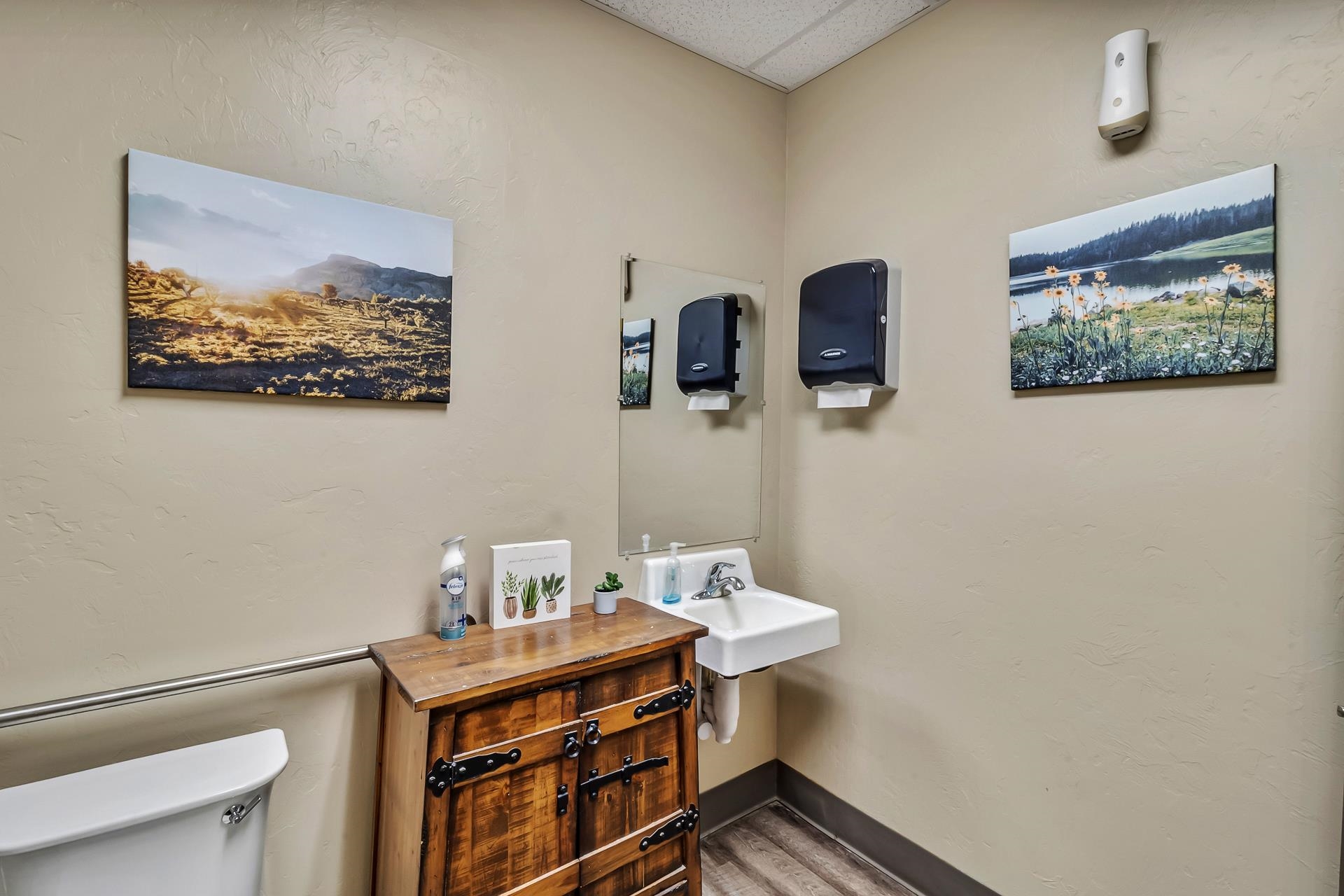 601 Main Street Unit: B
