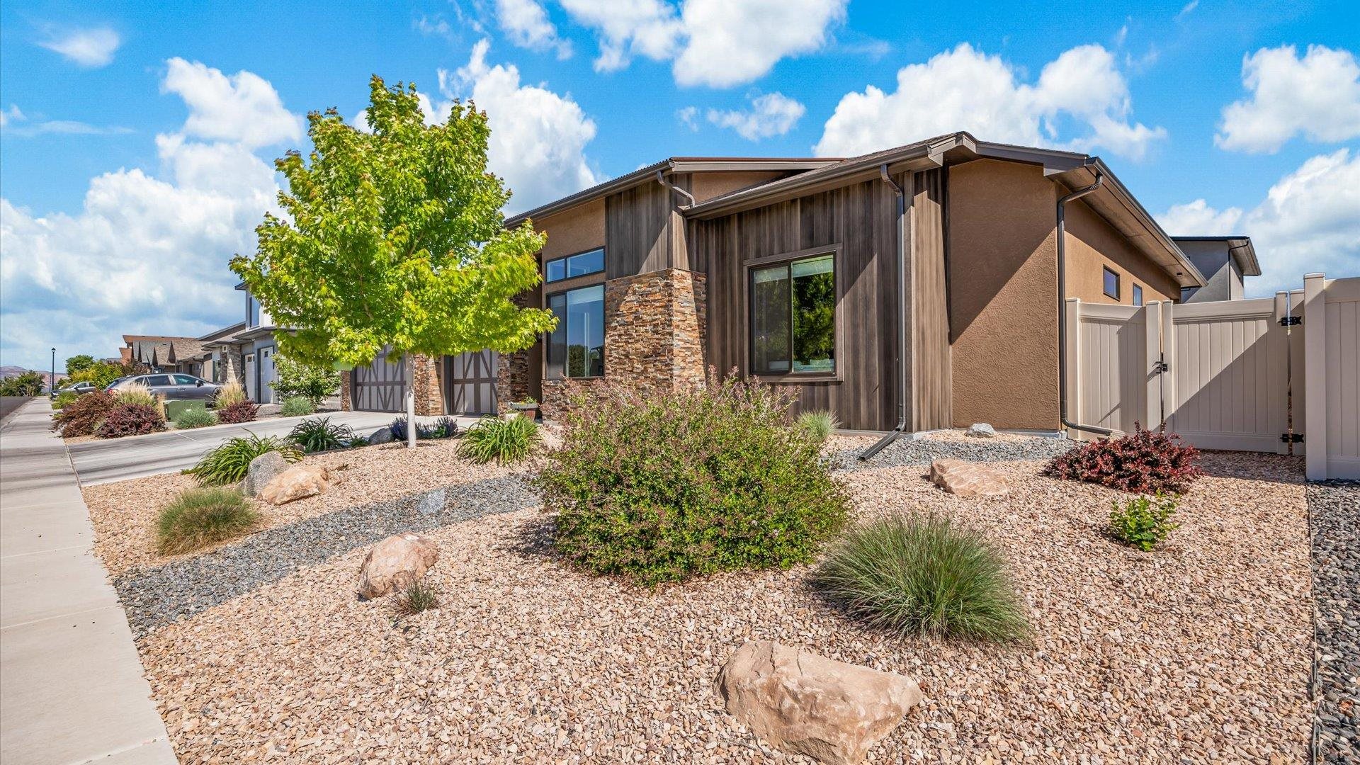 2544 Woody Creek Drive