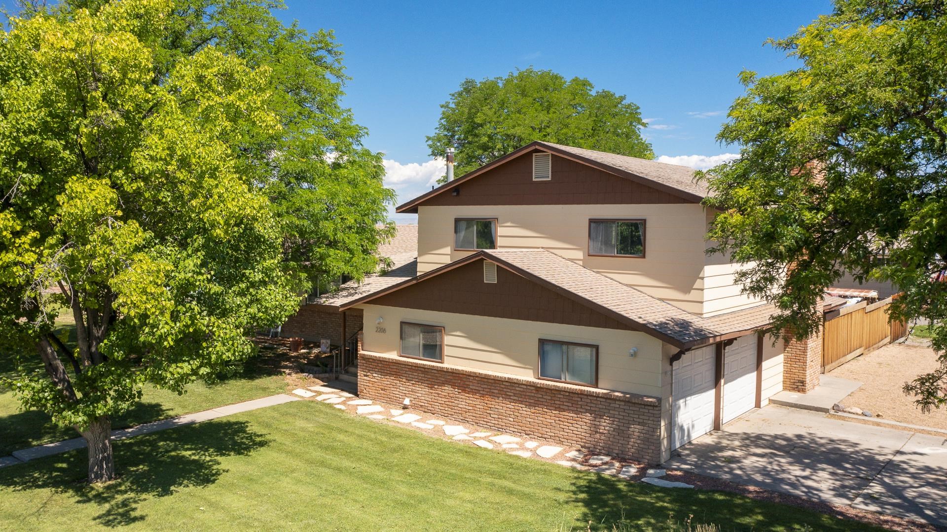2206 Arrowhead Lane