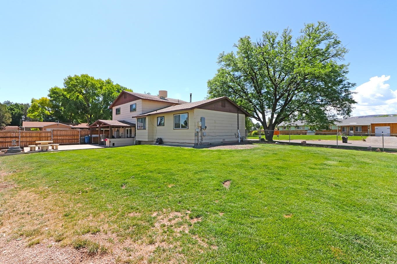 2206 Arrowhead Lane