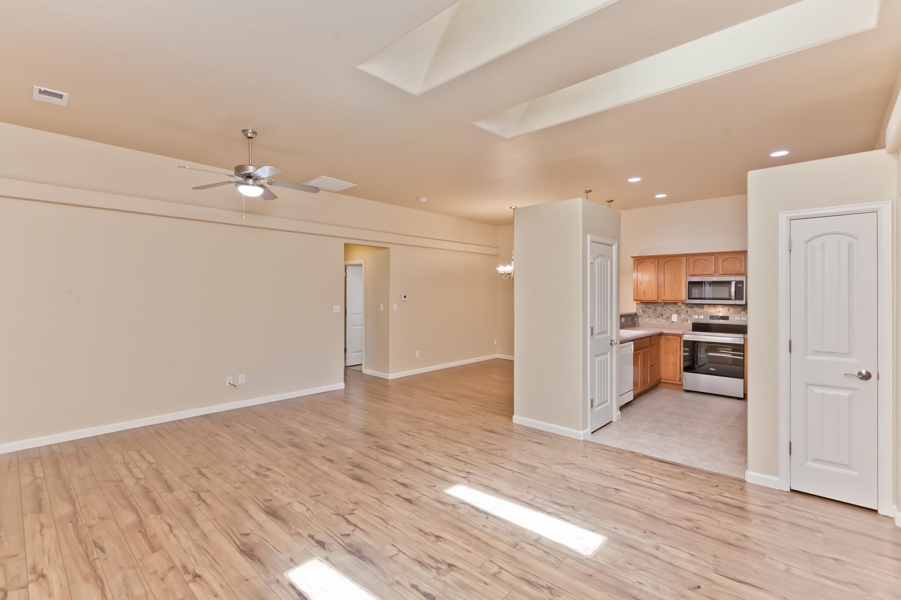 2882 Cascade Avenue