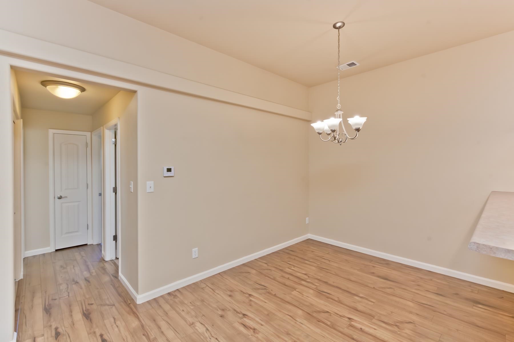 2882 Cascade Avenue