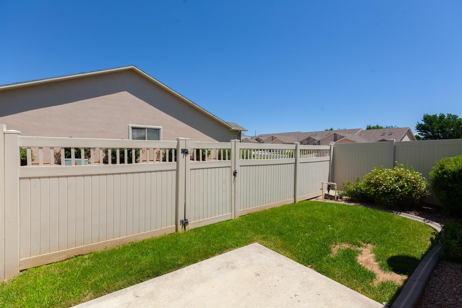 2882 Cascade Avenue