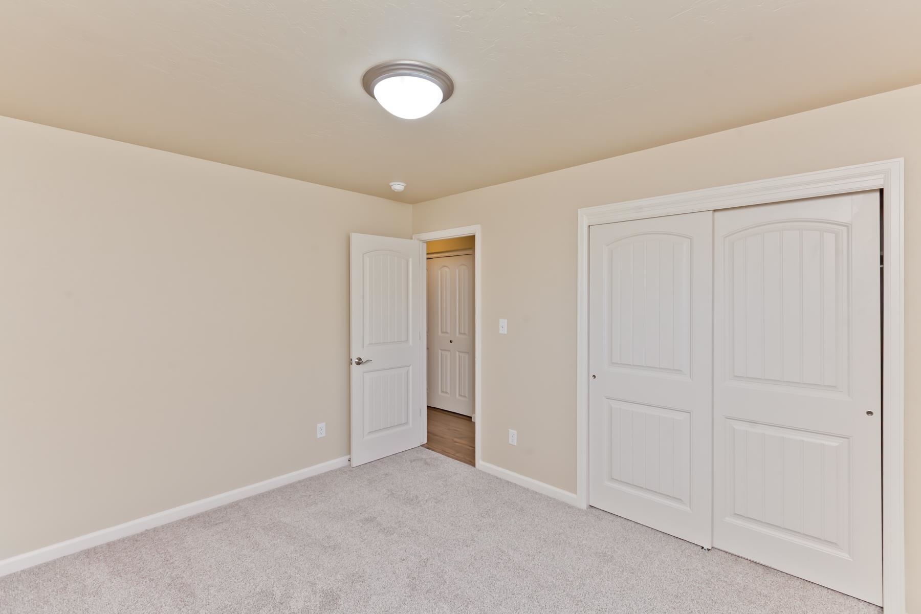 2882 Cascade Avenue