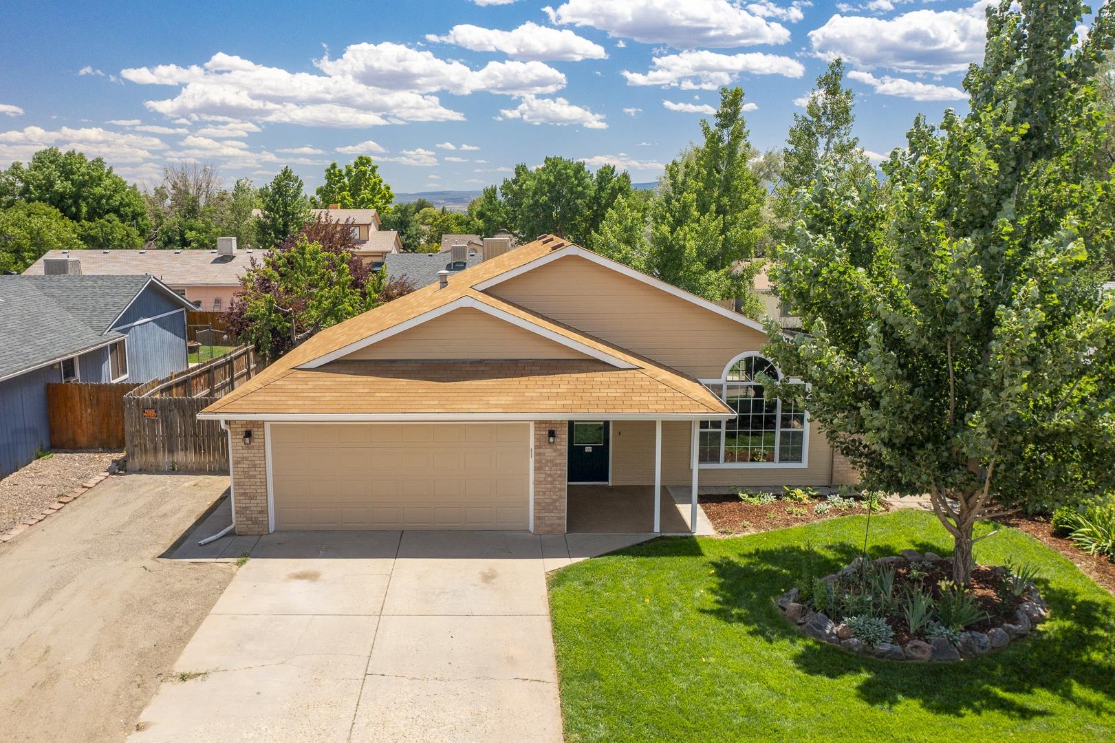 2995 1/2 Bret Drive
