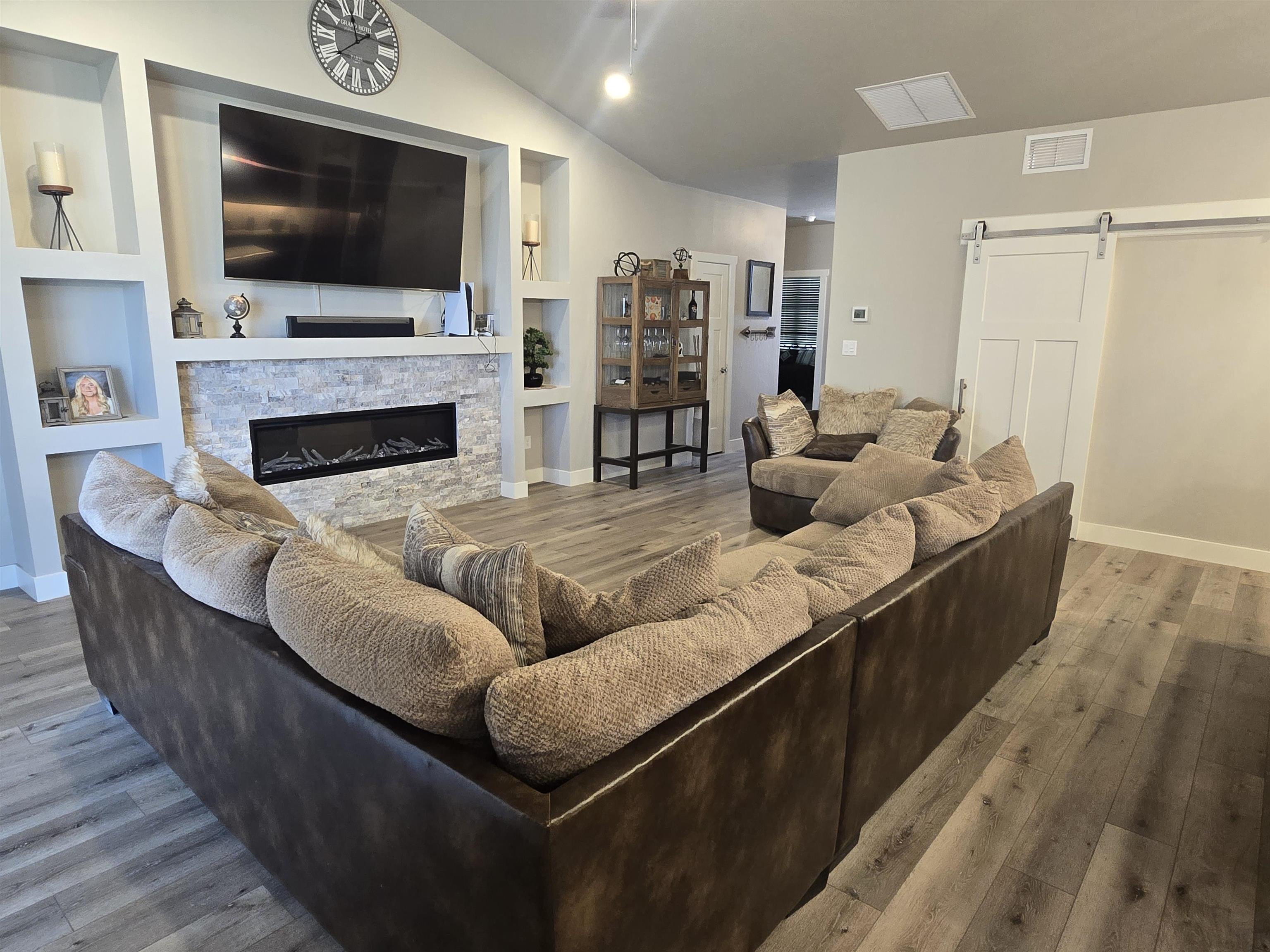 687 Eadin Lane