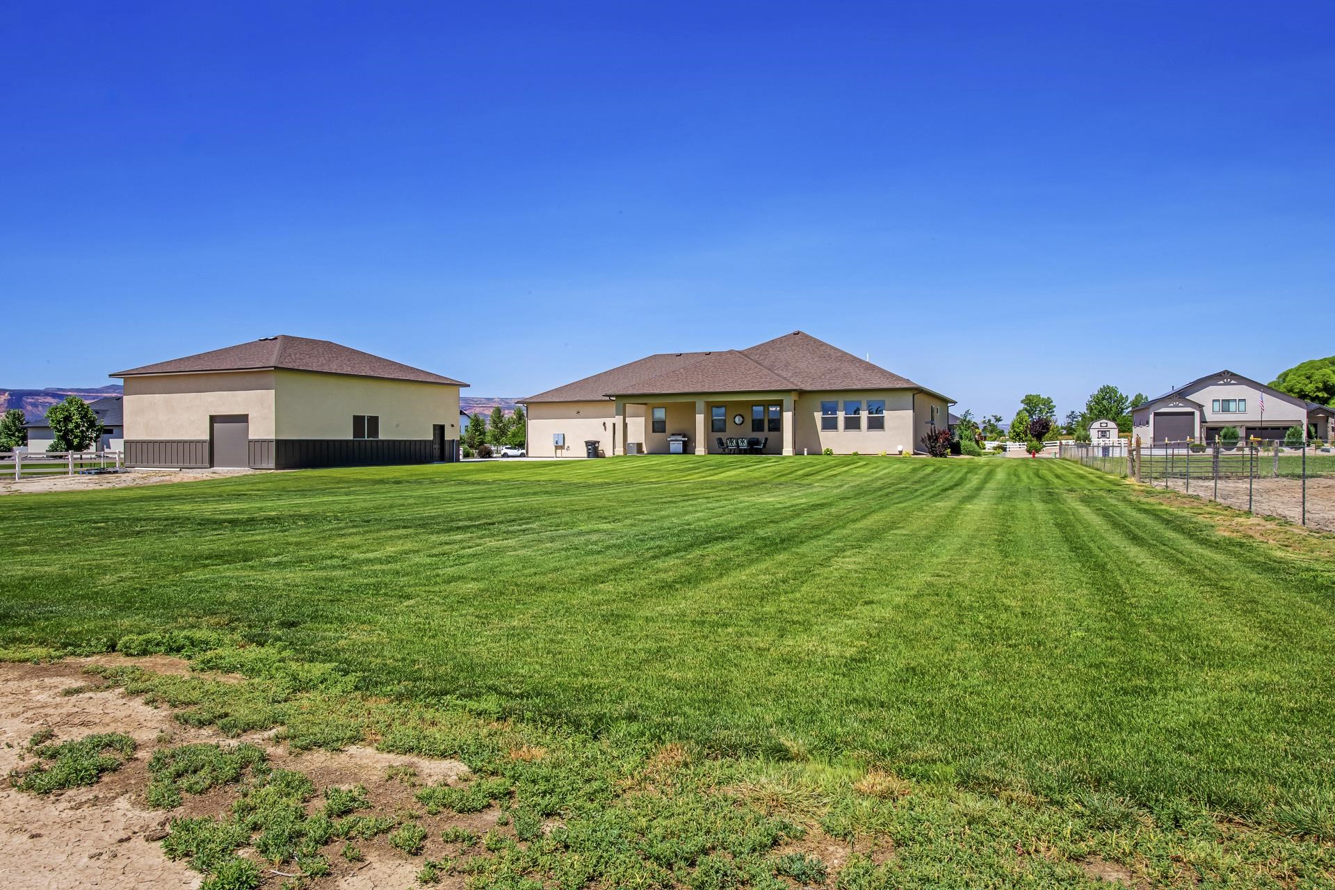 986 FARM HOUSE ROAD