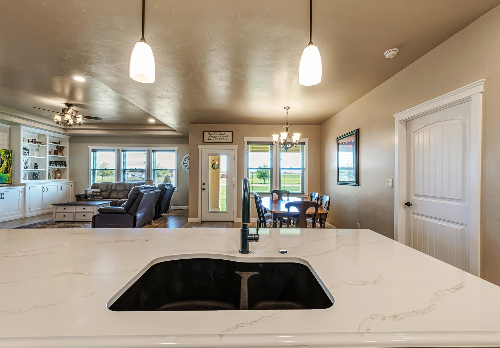 986 FARM HOUSE ROAD