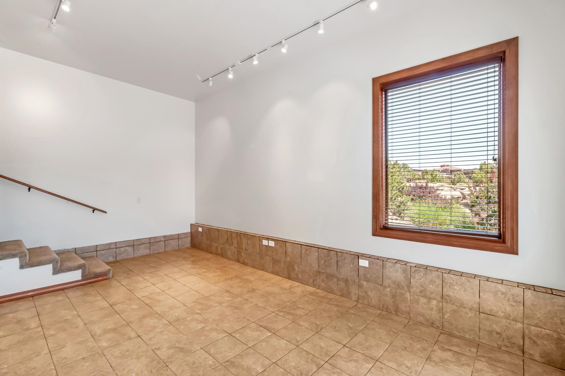 335 Iron Horse Court