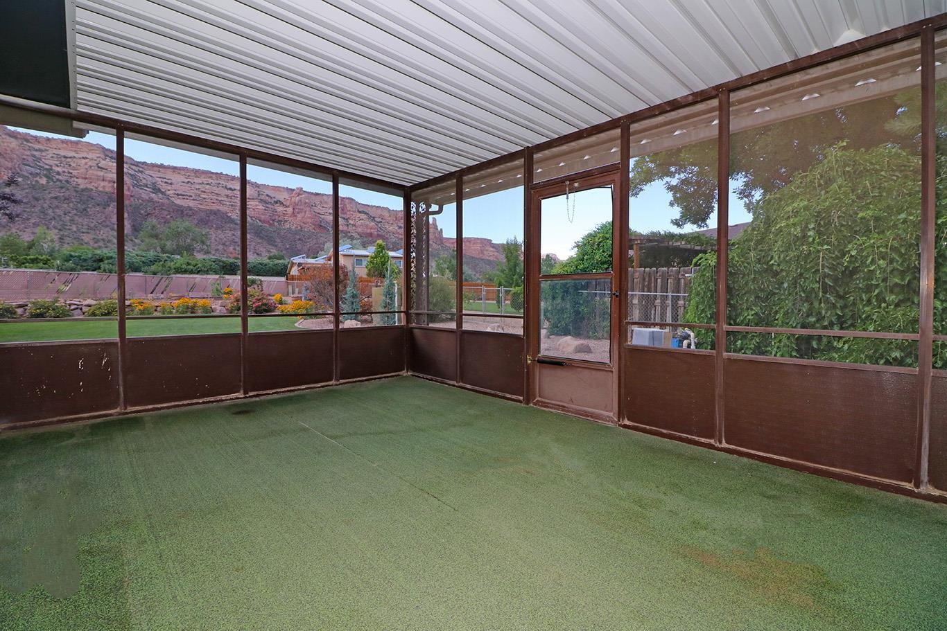 527 Ute Court