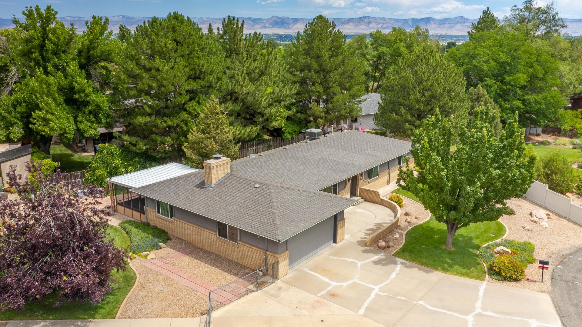 527 Ute Court