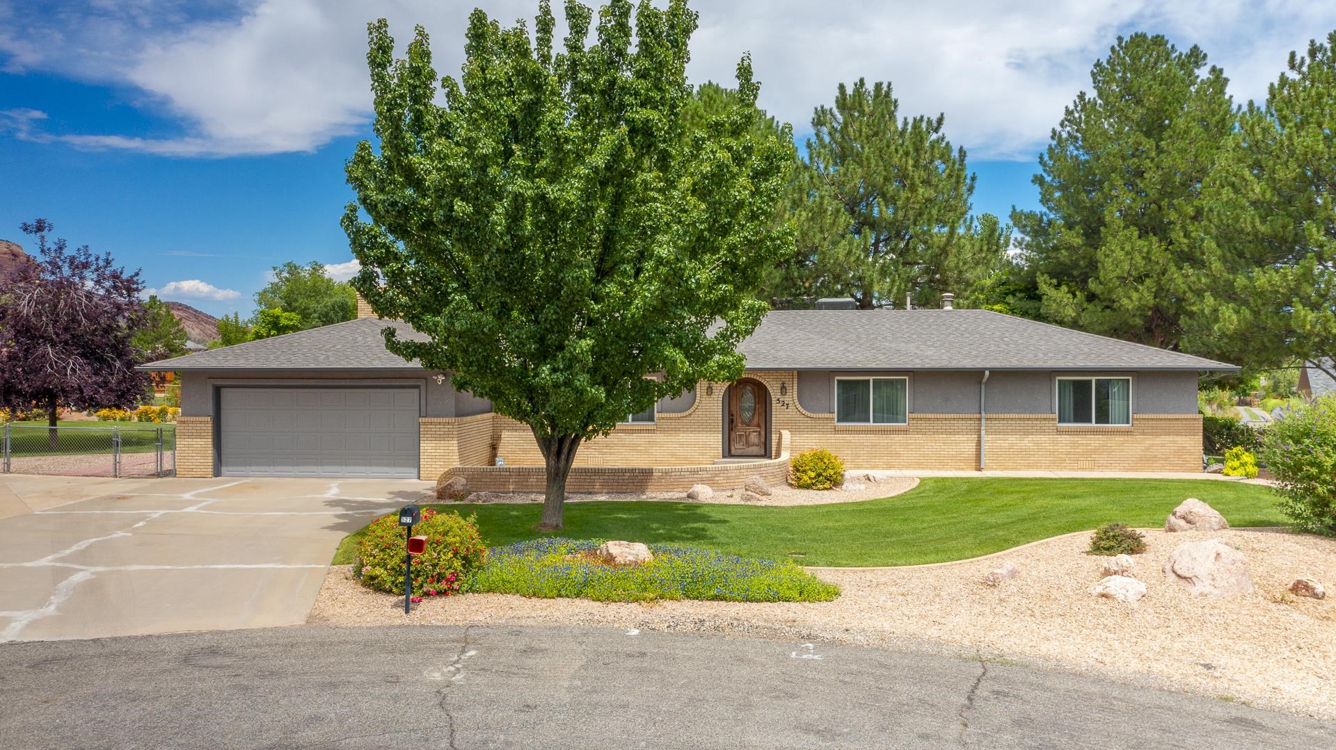 527 Ute Court