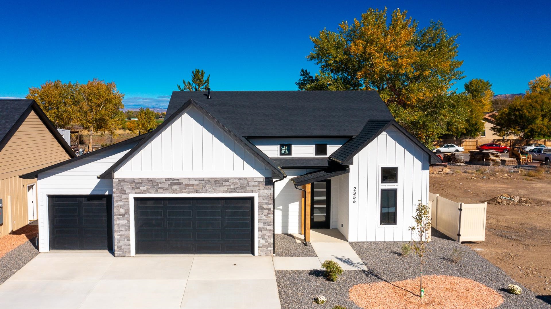 2356 Honeycrisp Drive