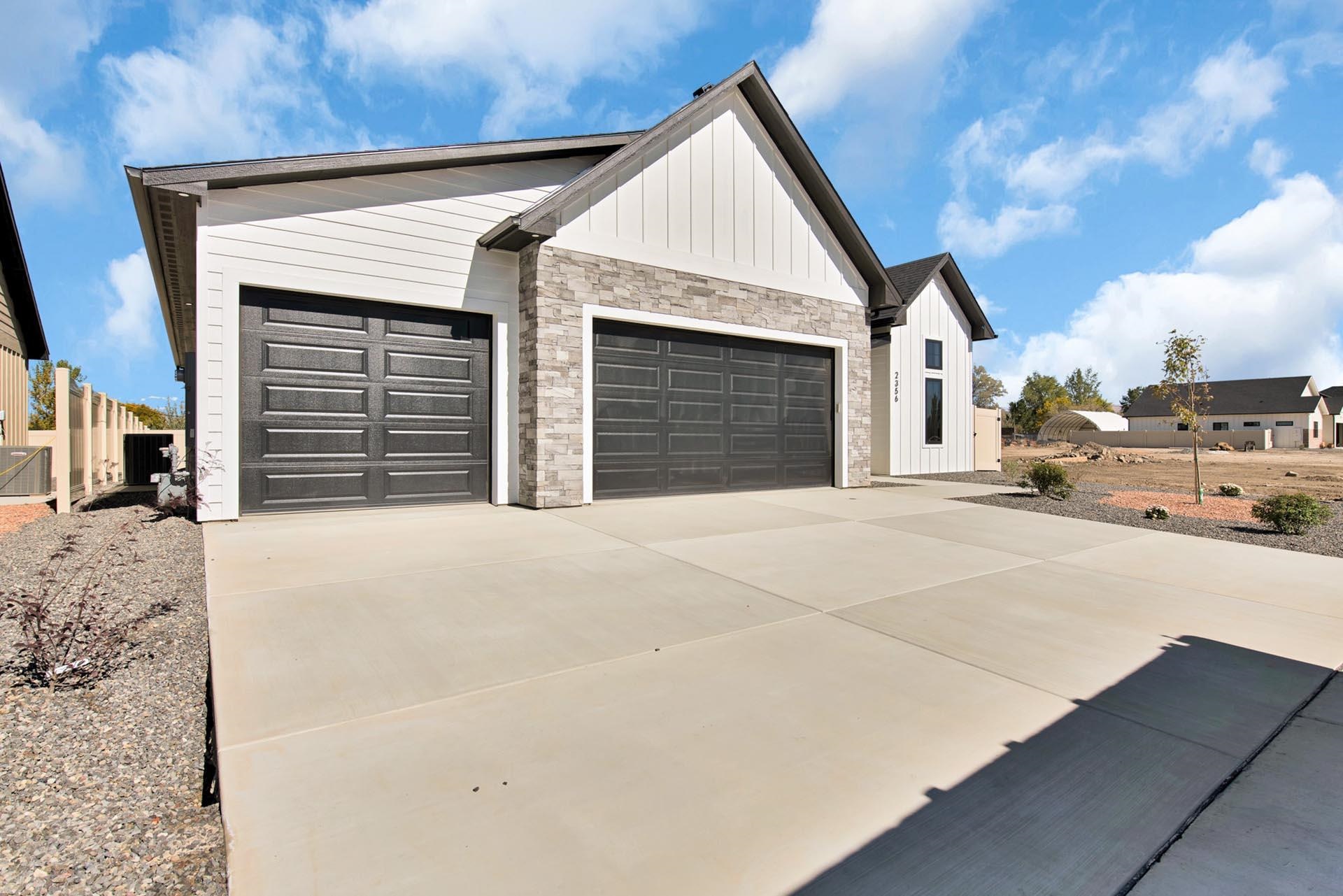 2356 Honeycrisp Drive