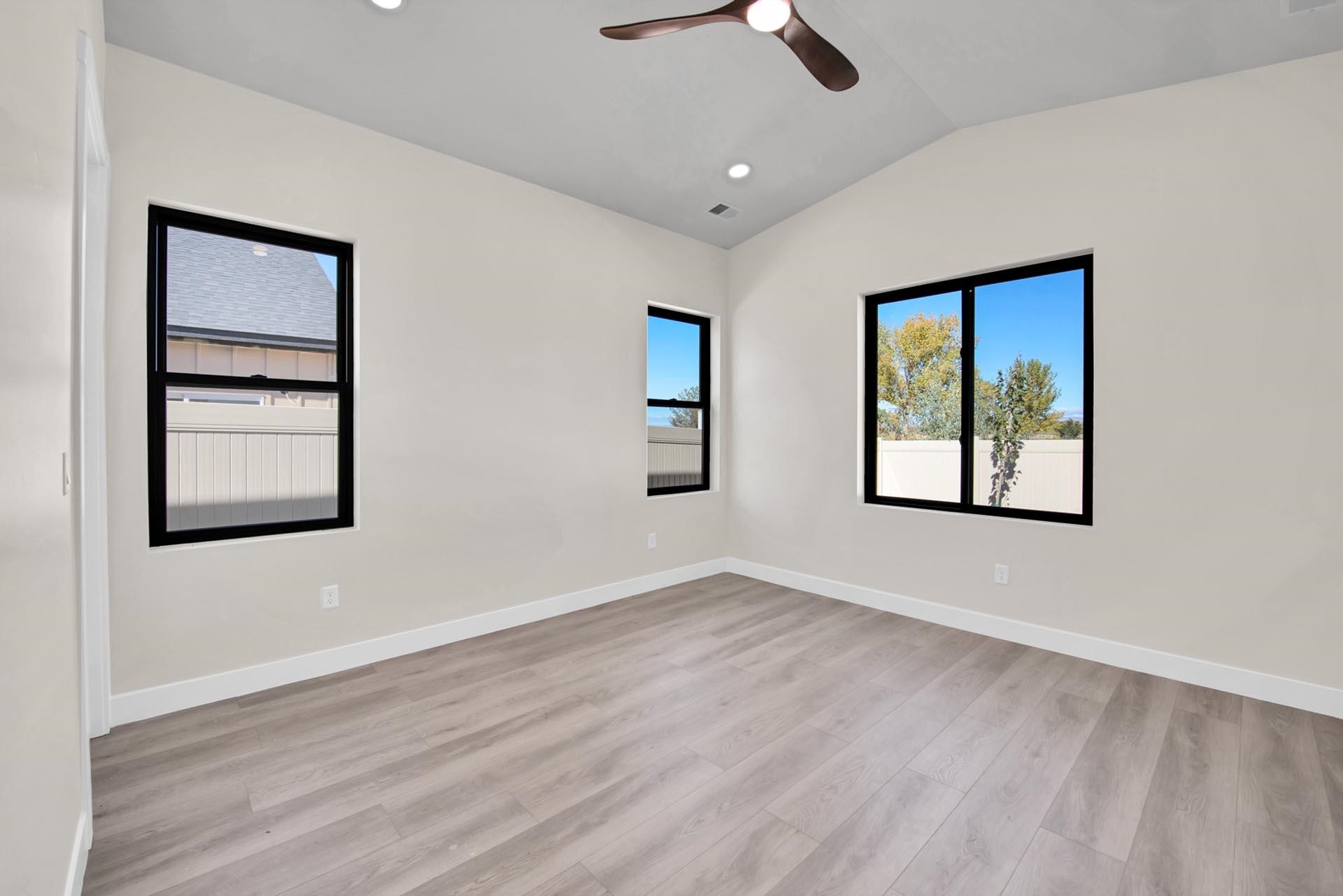 2356 Honeycrisp Drive