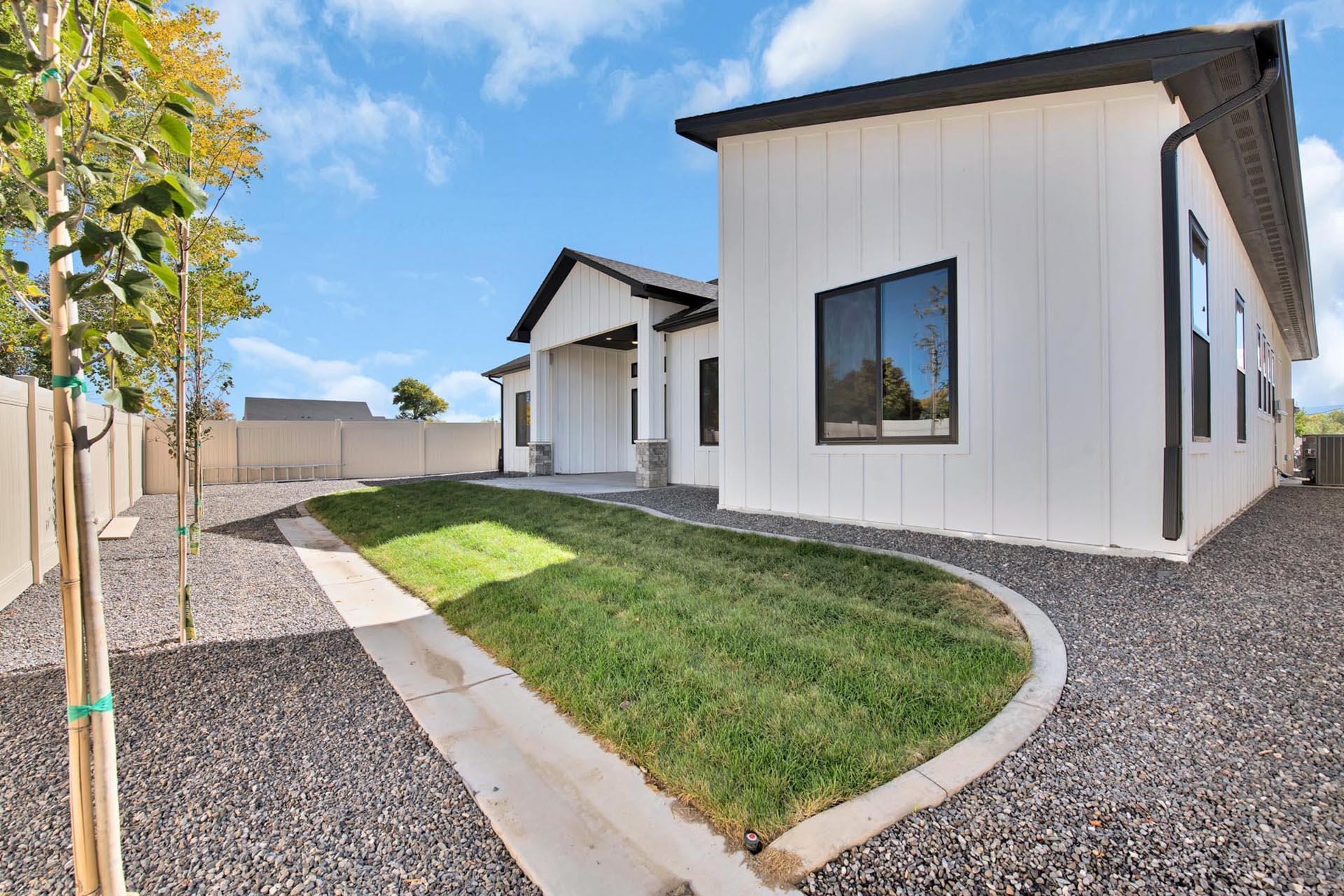 2356 Honeycrisp Drive