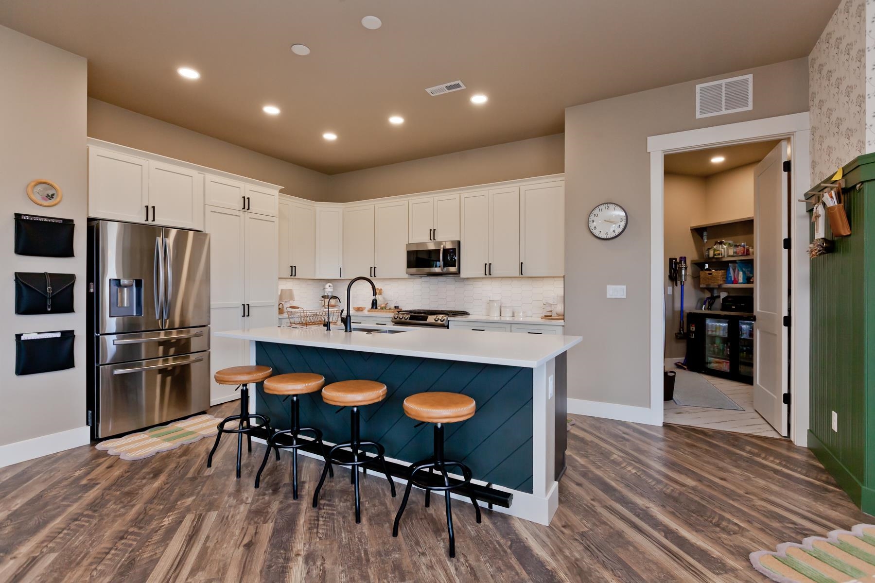 2362 GREEN APPLE DRIVE