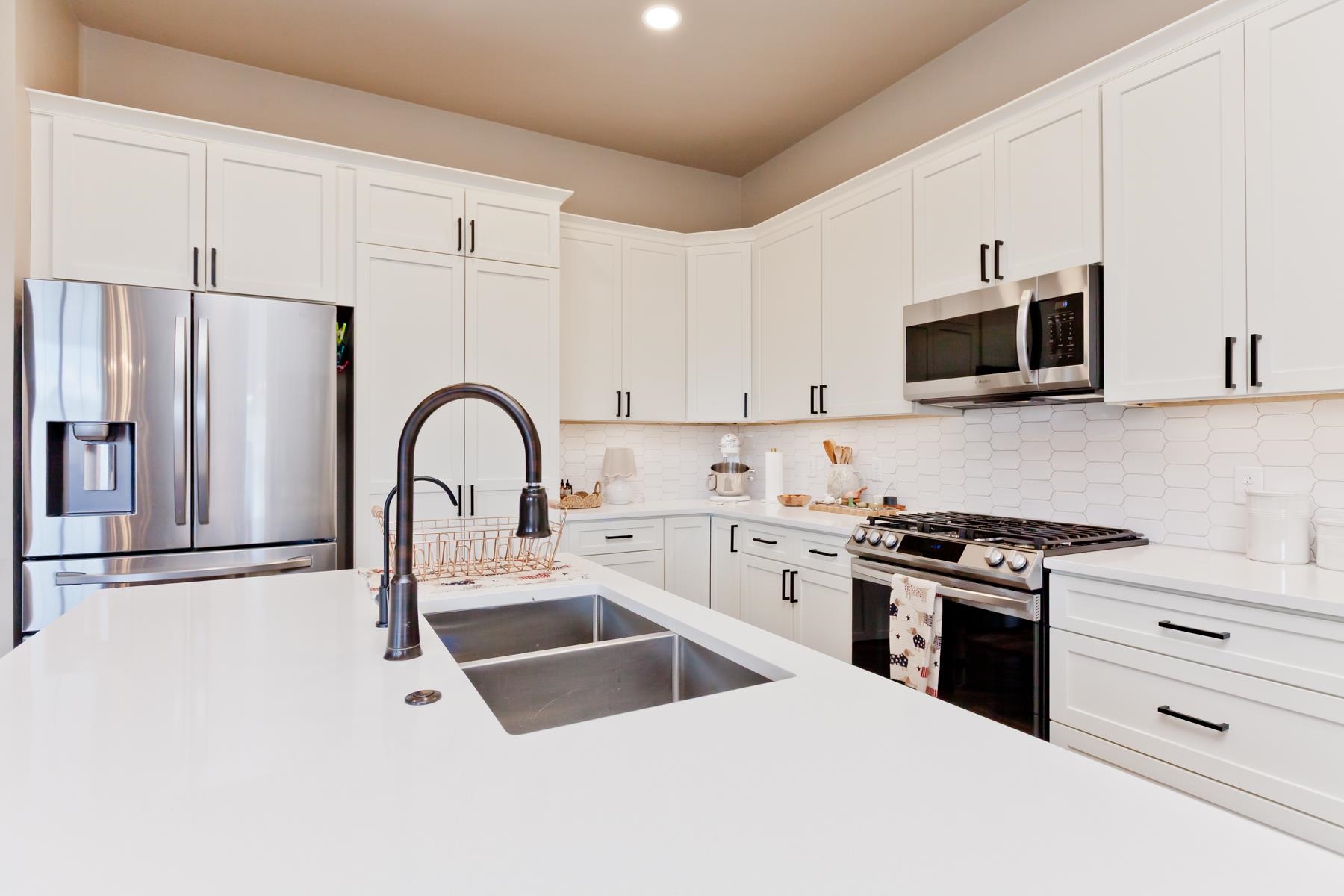 2362 GREEN APPLE DRIVE