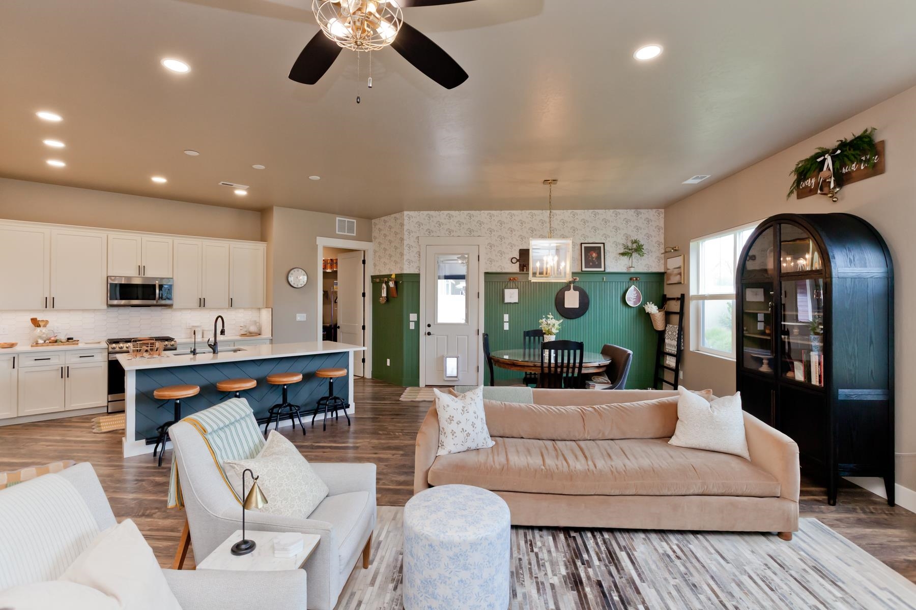 2362 GREEN APPLE DRIVE