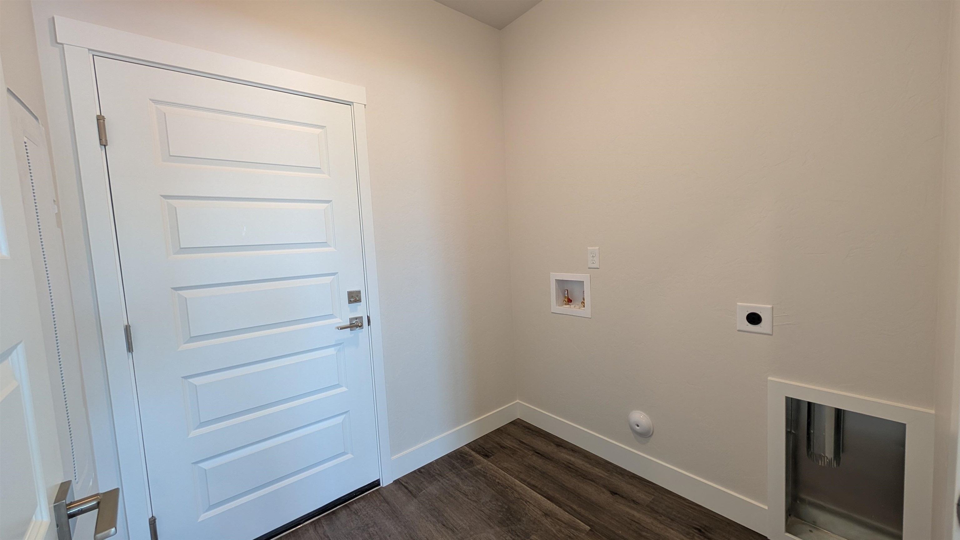 1731 Caliper Way