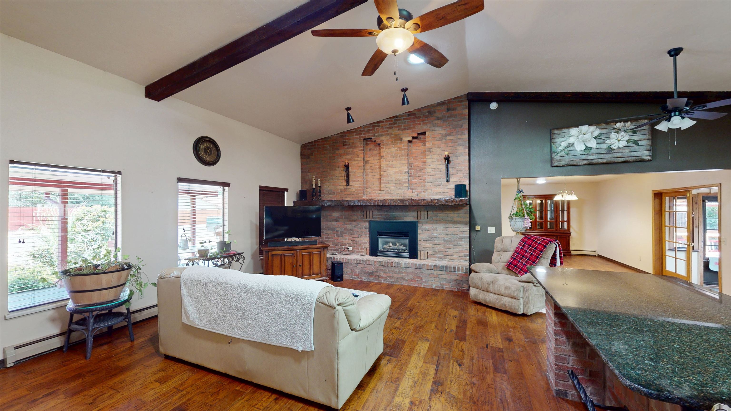 2412 Applewood Circle