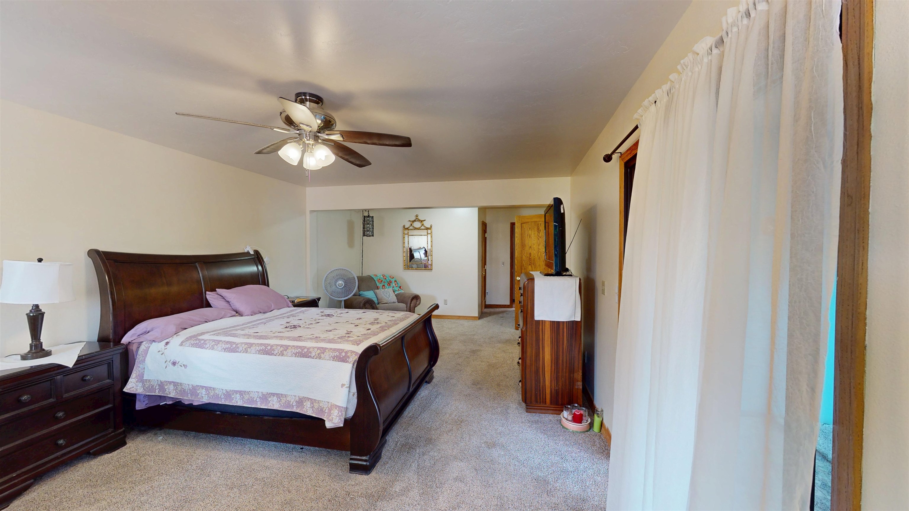 2412 Applewood Circle