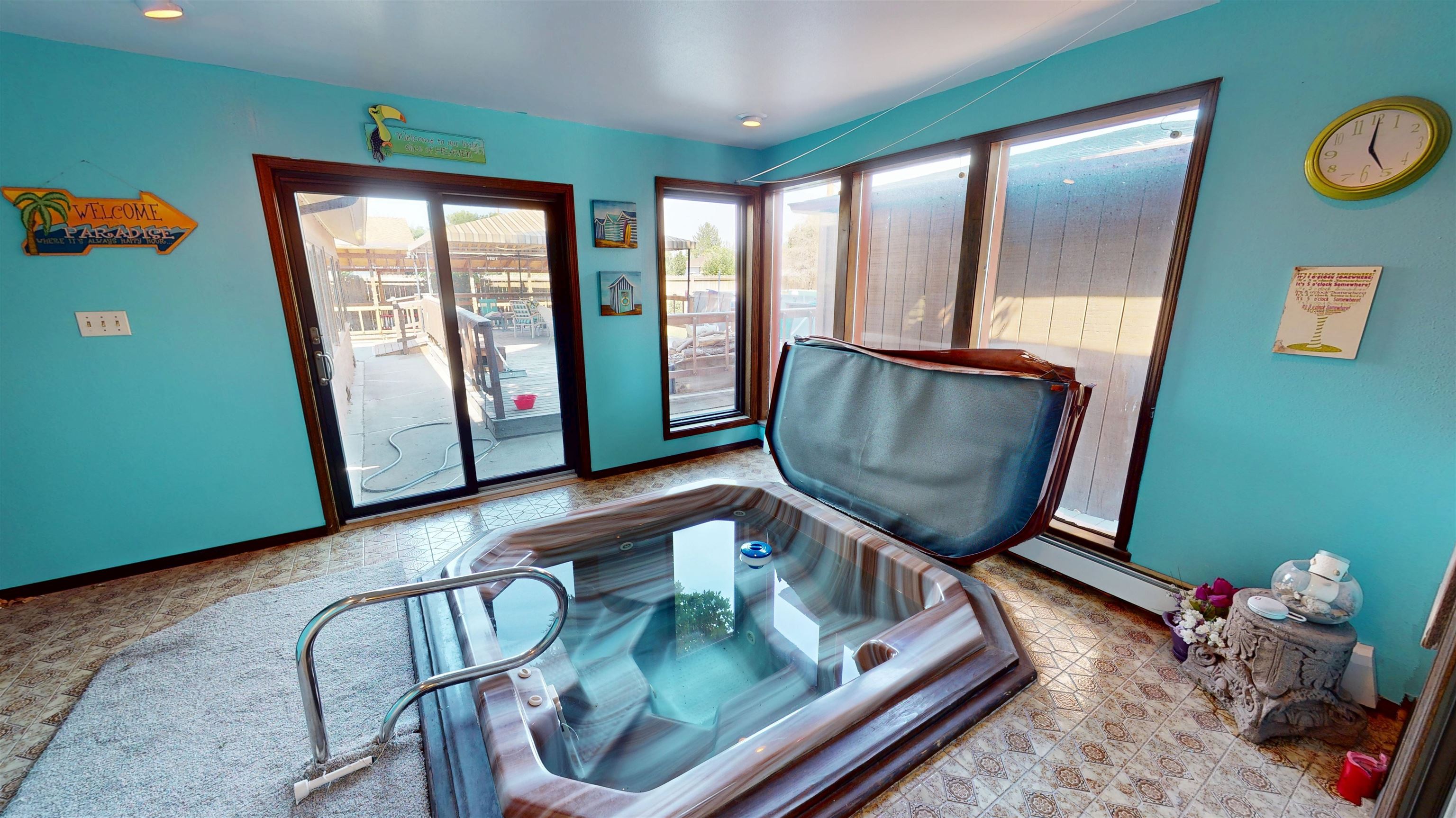 2412 Applewood Circle