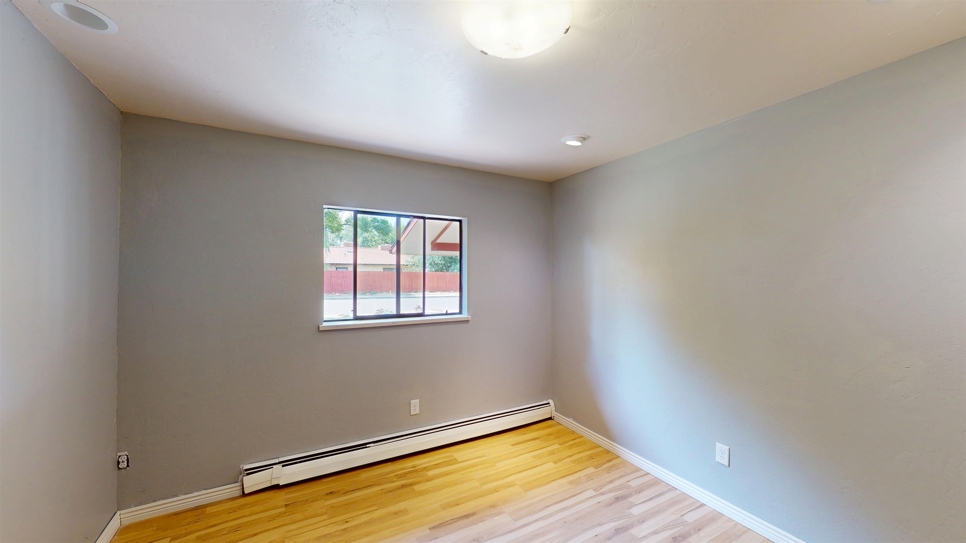 2412 Applewood Circle