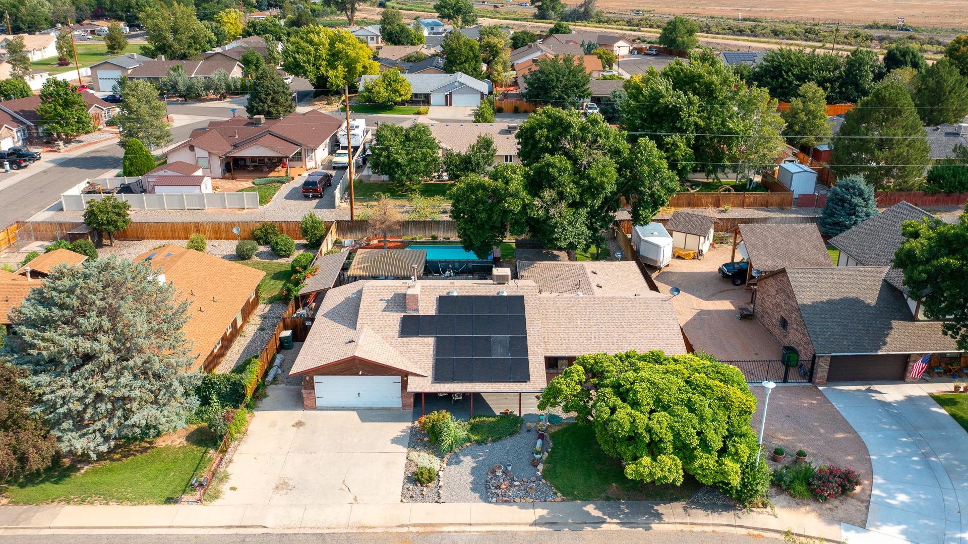 2412 Applewood Circle